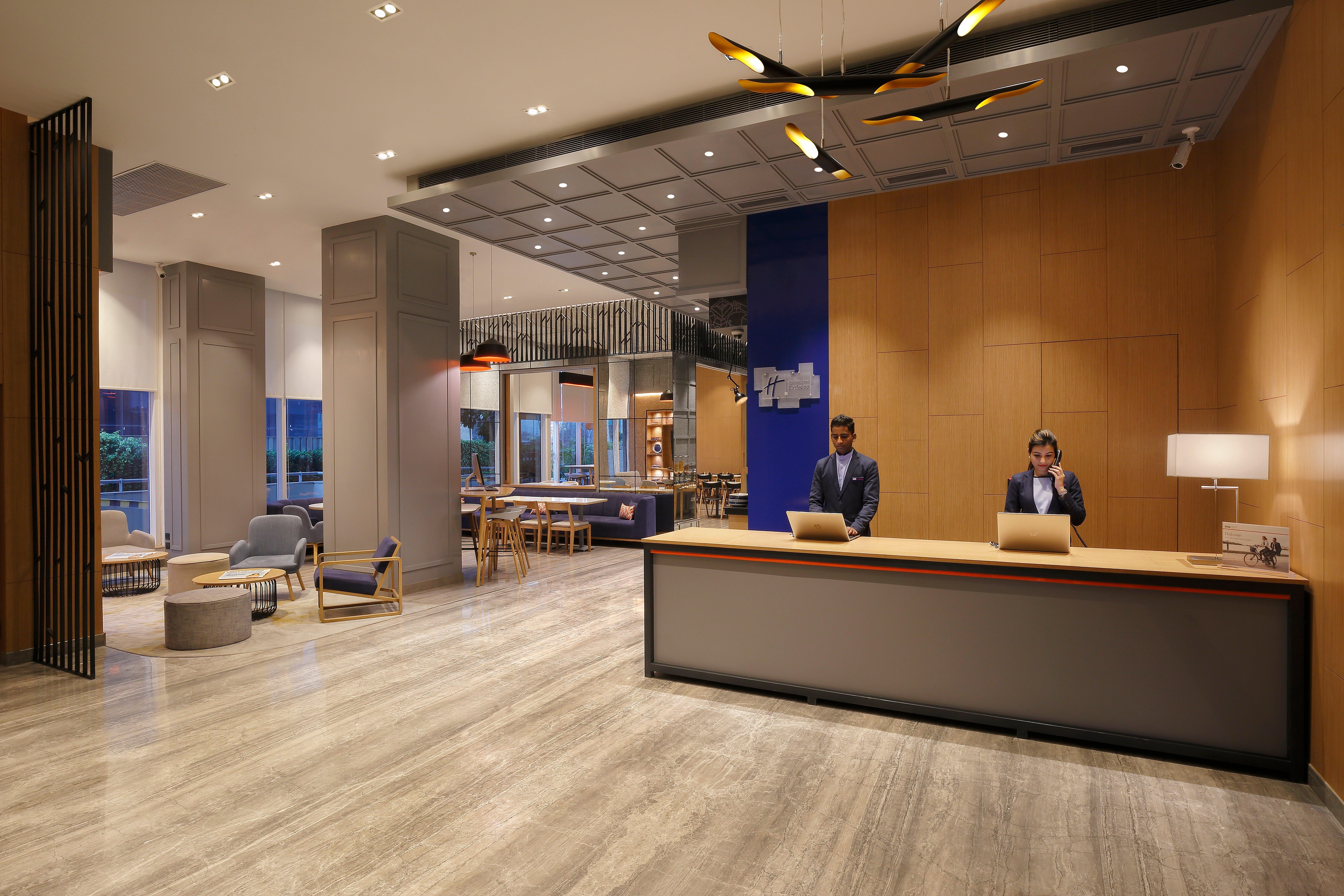 Holiday Inn Express Gurugram Sector 50 By Ihg Gurgaon Buitenkant foto