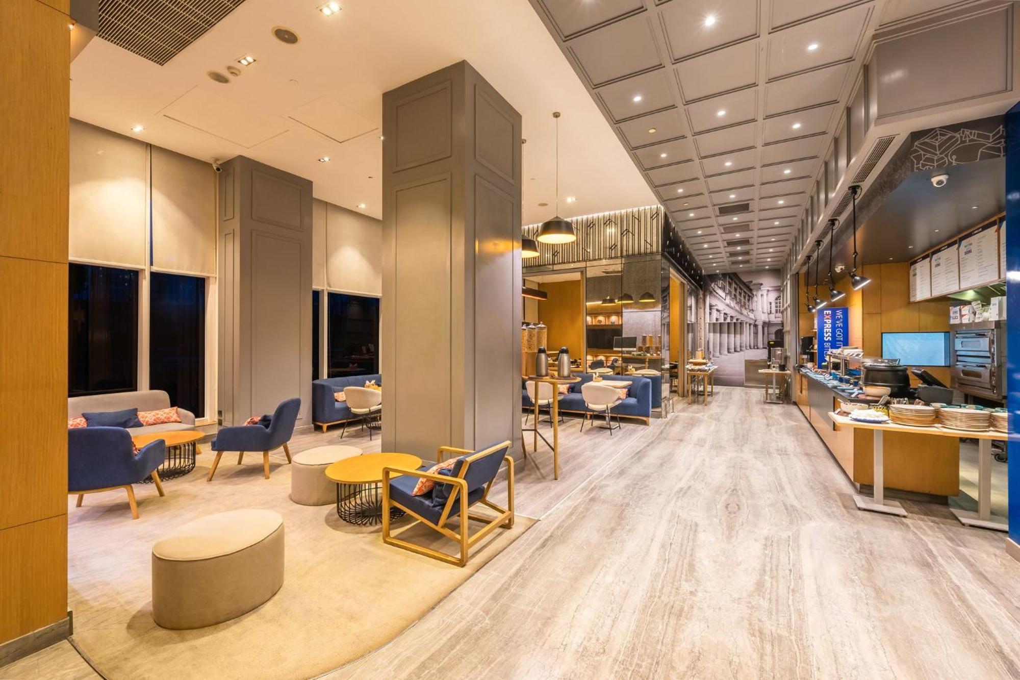 Holiday Inn Express Gurugram Sector 50 By Ihg Gurgaon Buitenkant foto